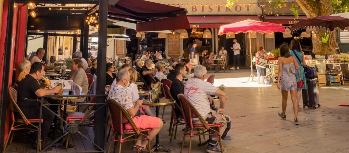 Aix-en-Provence: Savoir-vivre in einem der vielen Cafés